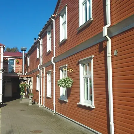 Eeden Pärnu